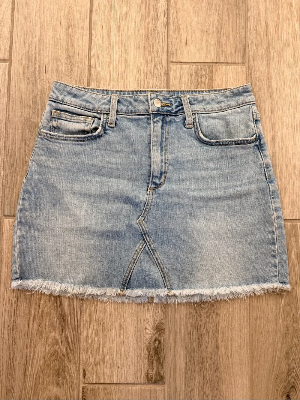 JOE’S Light Blue Denim Mini Skirt - Casual Frayed Hem